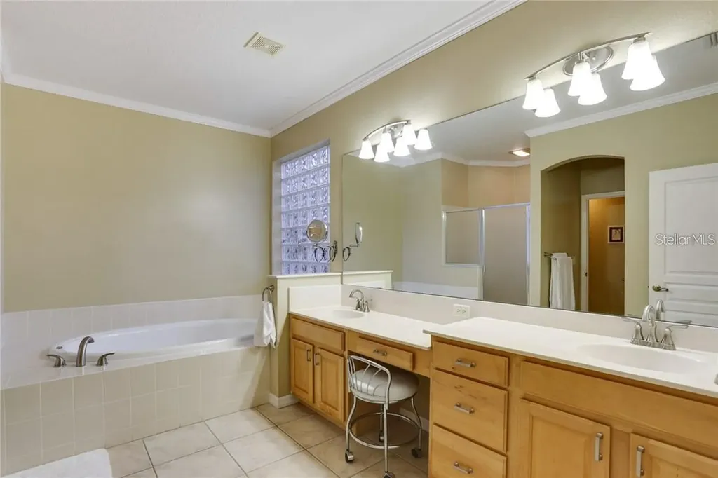 6020 Catlin Drive Tampa FL 33647