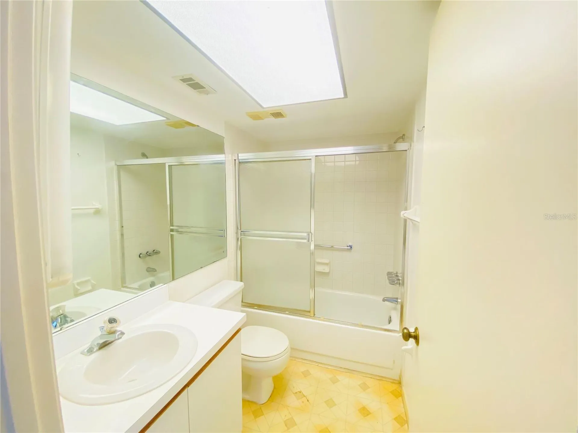 635 30th Avenue W Bradenton FL 34205