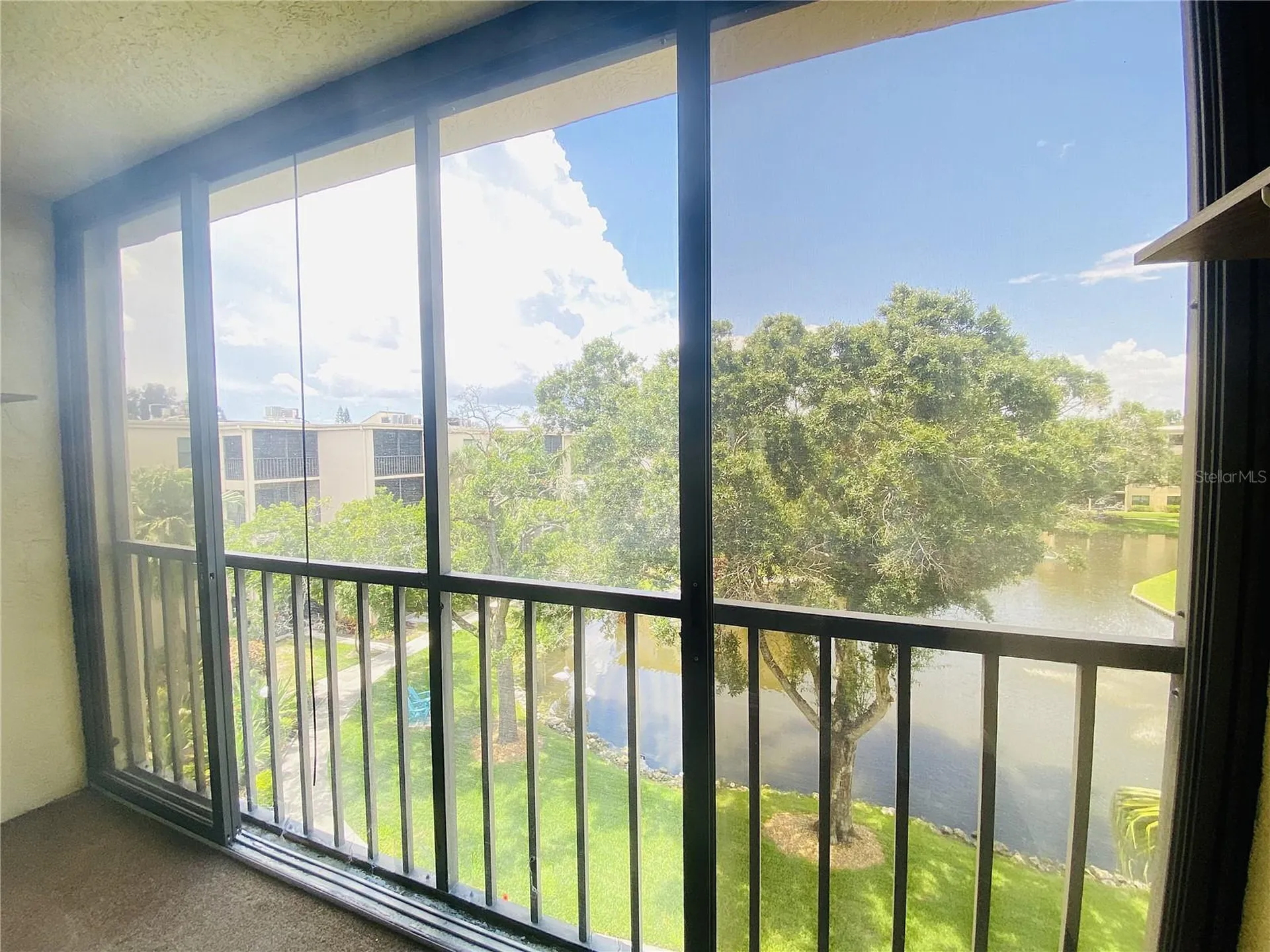 635 30th Avenue W Bradenton FL 34205