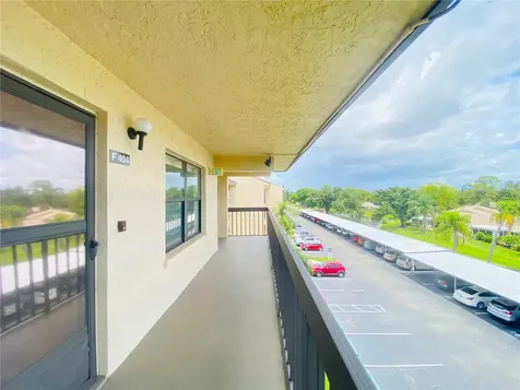 635 30th Avenue W Bradenton FL 34205
