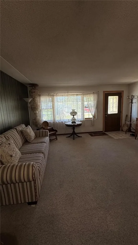 4415 W Paul Avenue Tampa FL 33611