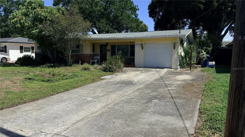 4415 W Paul Avenue Tampa FL 33611