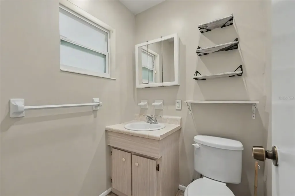 4419 Dolphin Drive Tampa FL 33617