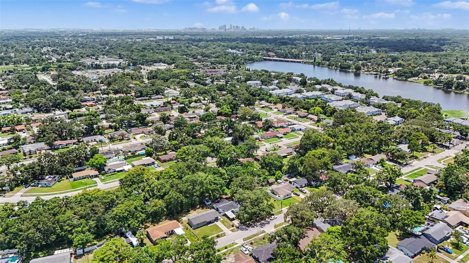 4419 Dolphin Drive Tampa FL 33617