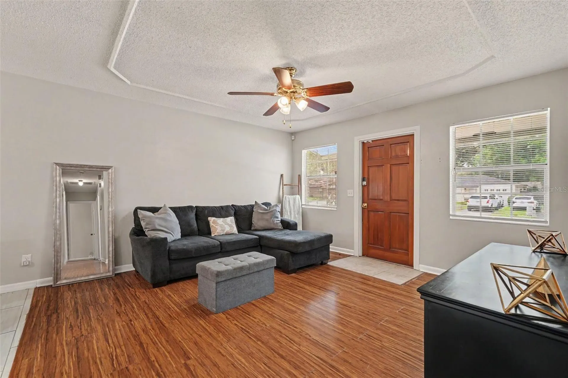 4419 Dolphin Drive Tampa FL 33617