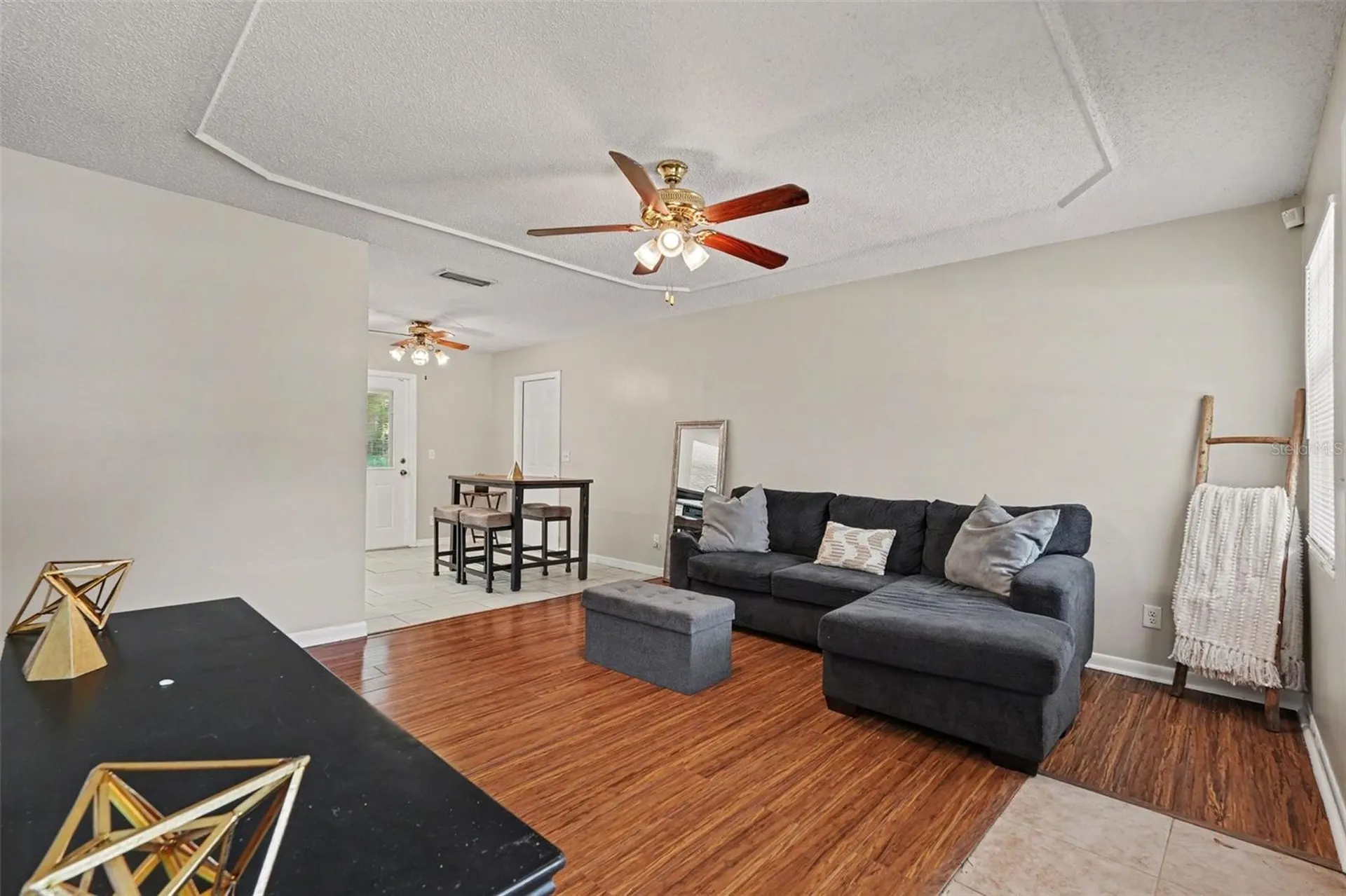 4419 Dolphin Drive Tampa FL 33617