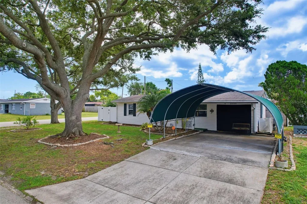 5500 65th Avenue N Pinellas Park FL 33781