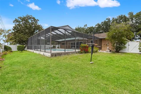 2942 Clubhouse Drive W Clearwater FL 33761