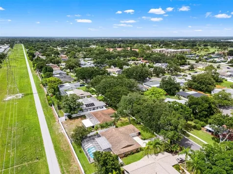 2942 Clubhouse Drive W Clearwater FL 33761