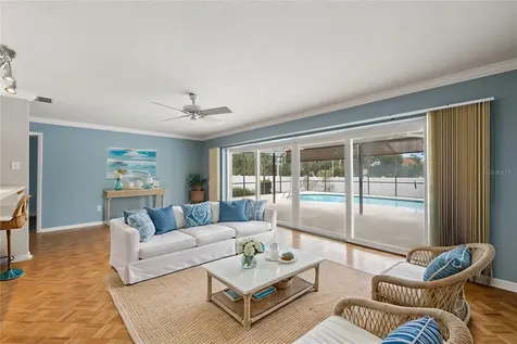 2942 Clubhouse Drive W Clearwater FL 33761