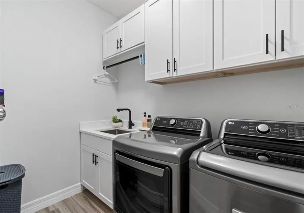 1017 NW 15th Terrace Cape Coral FL 33993