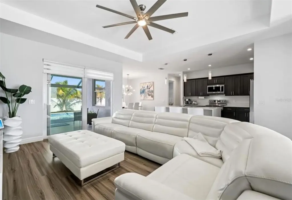 1017 NW 15th Terrace Cape Coral FL 33993