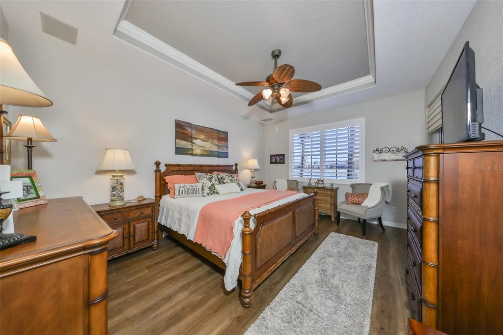 1348 Emerald Dunes Drive Sun City Center FL 33573