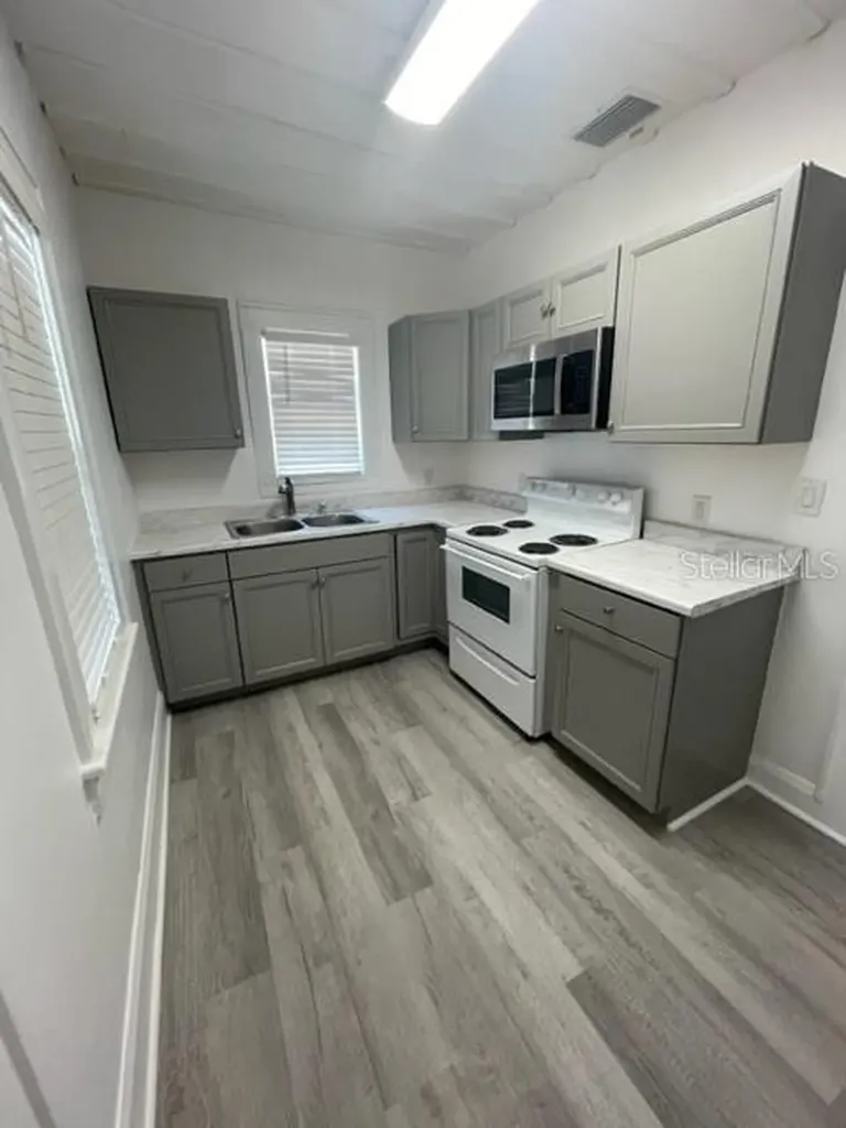 2118 5th Street Sarasota FL 34237