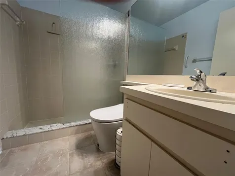 2387 Bentley Drive Palm Harbor FL 34684