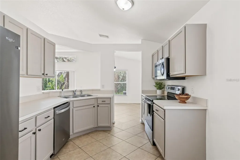 13102 Early Run Lane Riverview FL 33578