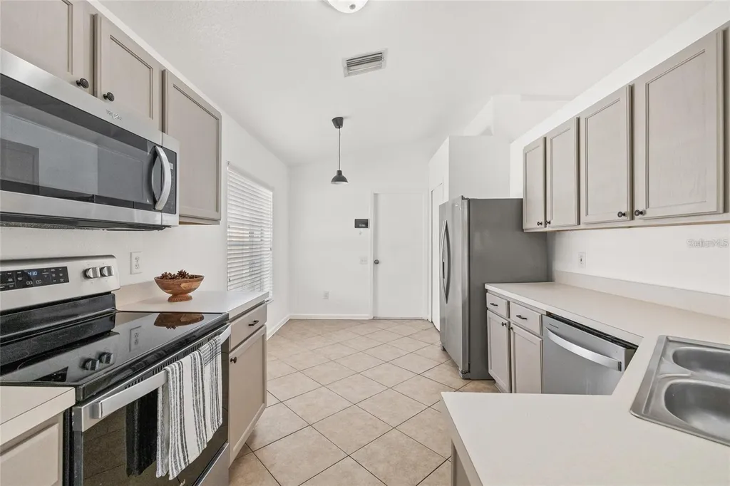 13102 Early Run Lane Riverview FL 33578