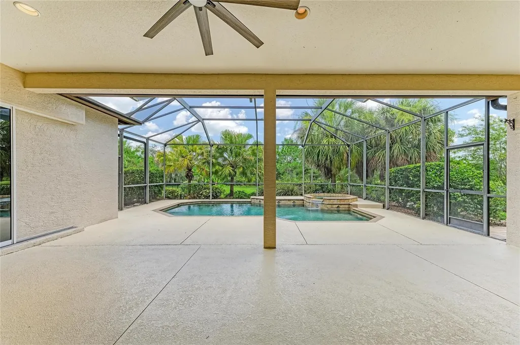22809 Night Heron Way Bradenton FL 34202