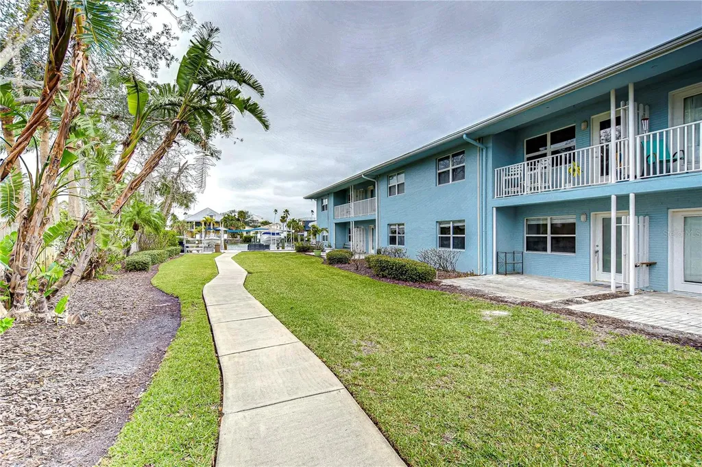 300 Venetian Drive Clearwater FL 33755