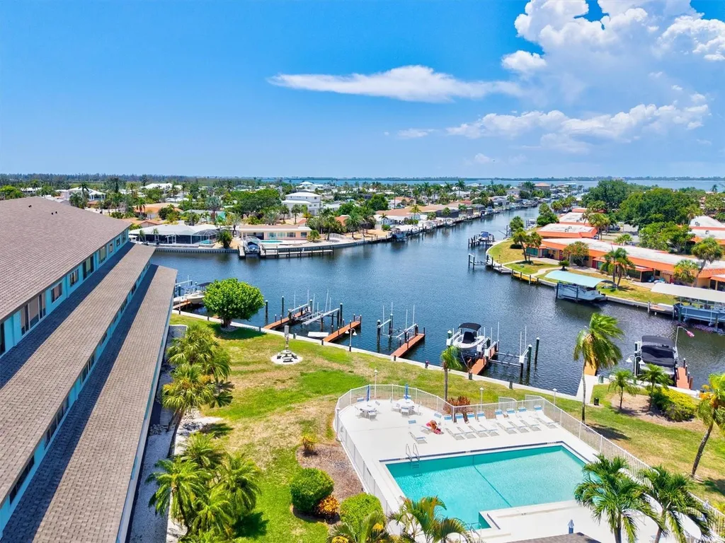 9604 Cortez Road W Bradenton FL 34210