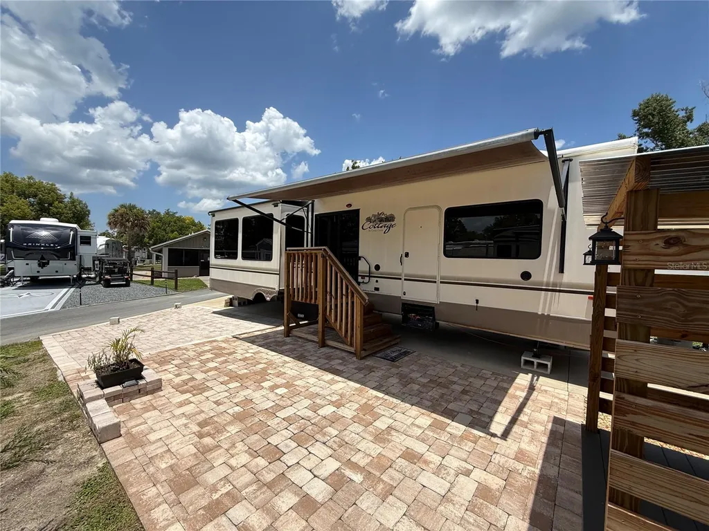 2856 NE 104th Avenue Silver Springs FL 34488