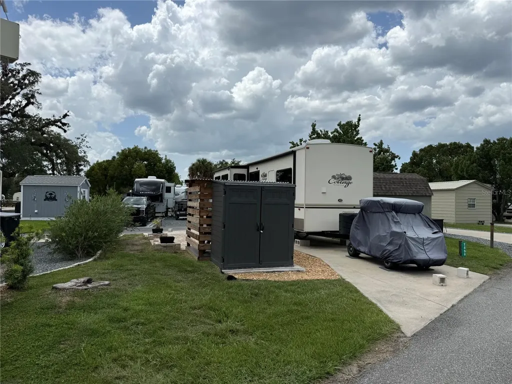 2856 NE 104th Avenue Silver Springs FL 34488