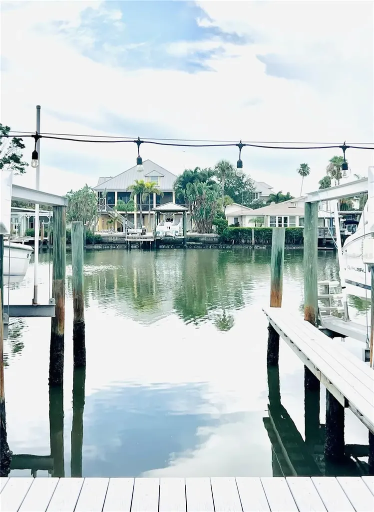 300 Venetian Drive Clearwater FL 33755