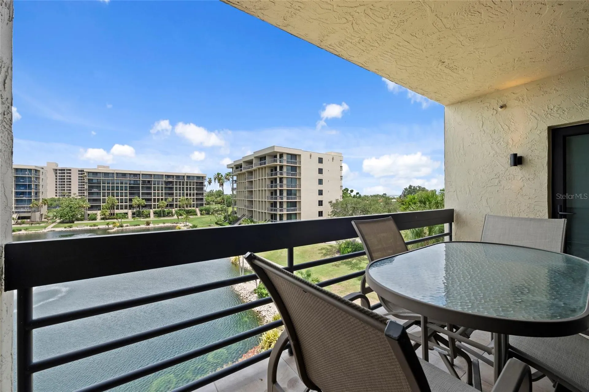 1095 Gulf Of Mexico Drive Longboat Key FL 34228