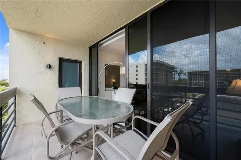 1095 Gulf Of Mexico Drive Longboat Key FL 34228