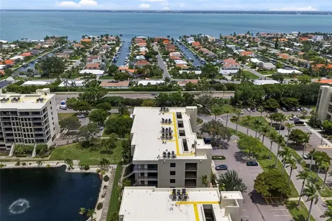 1095 Gulf Of Mexico Drive Longboat Key FL 34228
