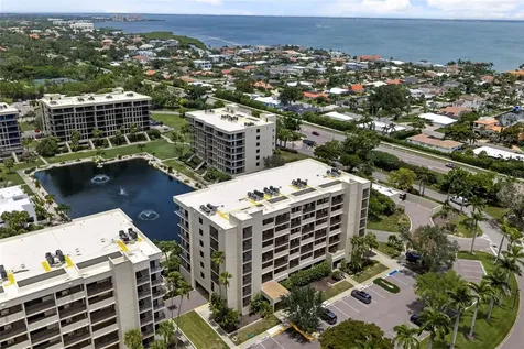1095 Gulf Of Mexico Drive Longboat Key FL 34228