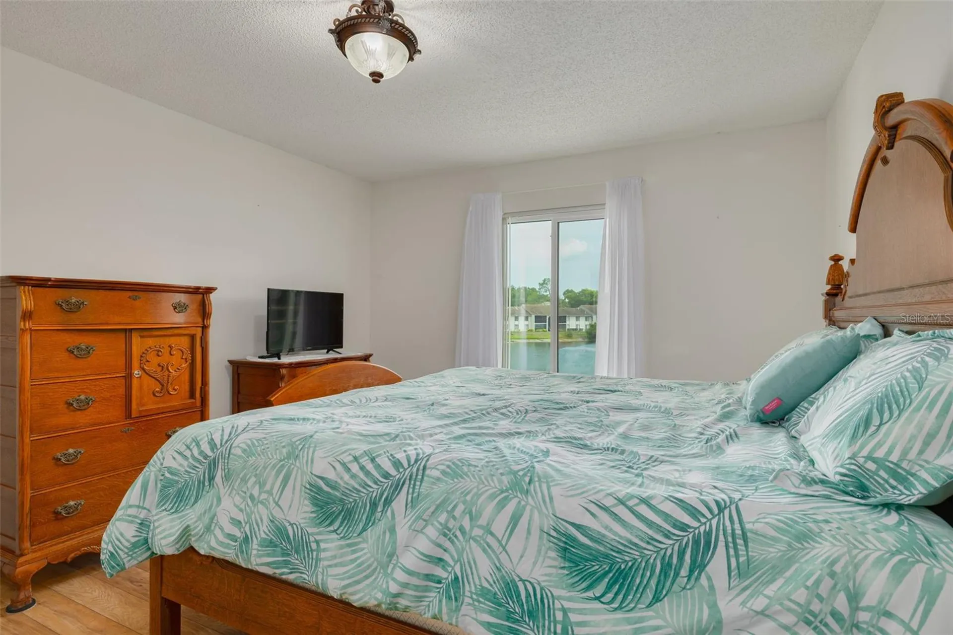 1882 Pine Ridge Way W Palm Harbor FL 34684