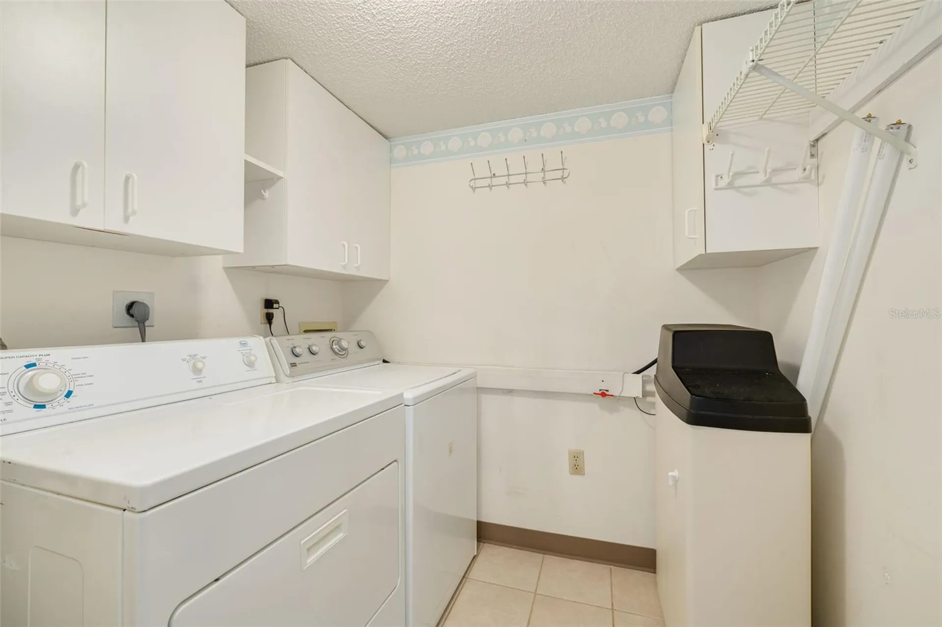 1882 Pine Ridge Way W Palm Harbor FL 34684