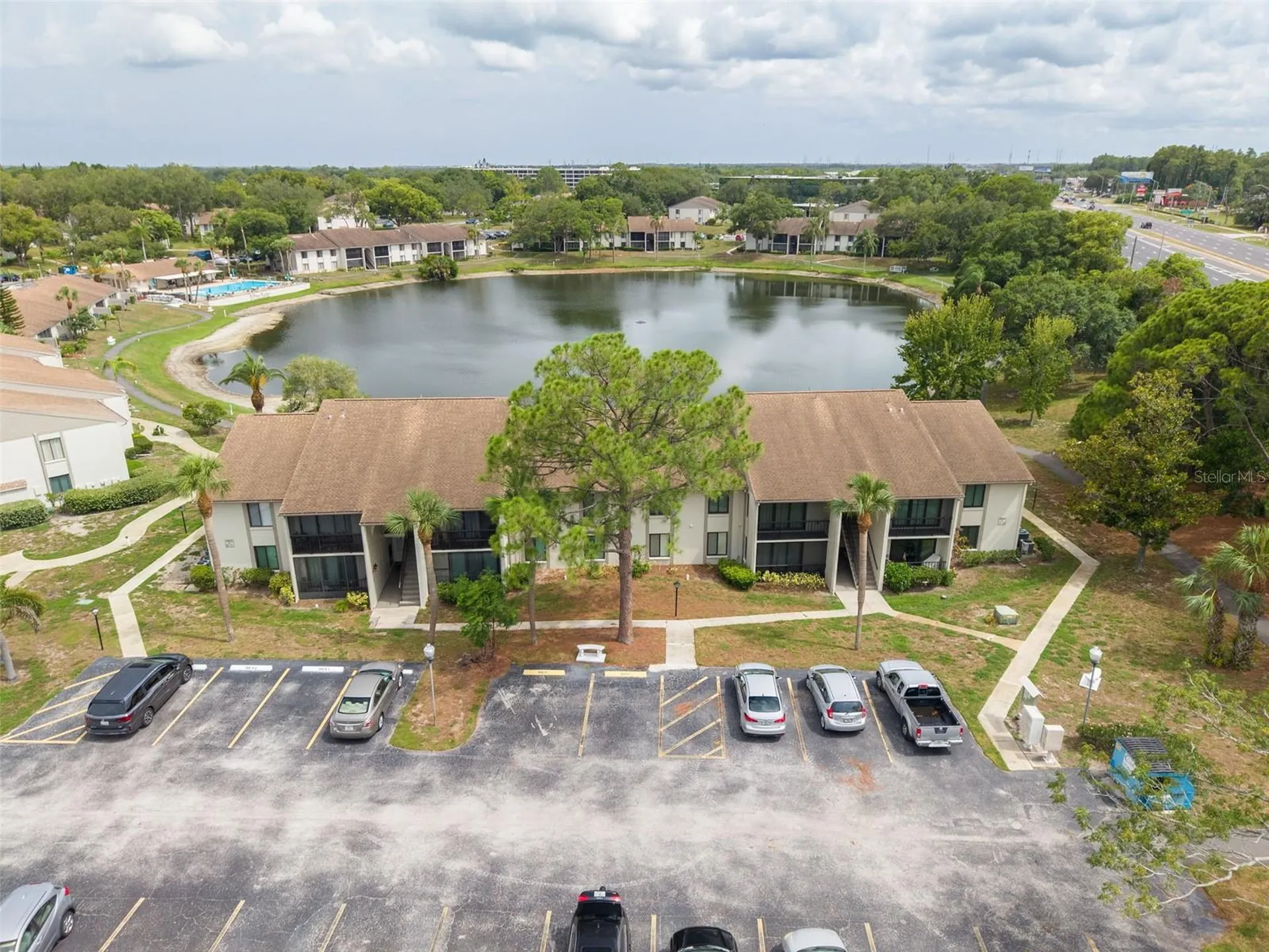 1882 Pine Ridge Way W Palm Harbor FL 34684
