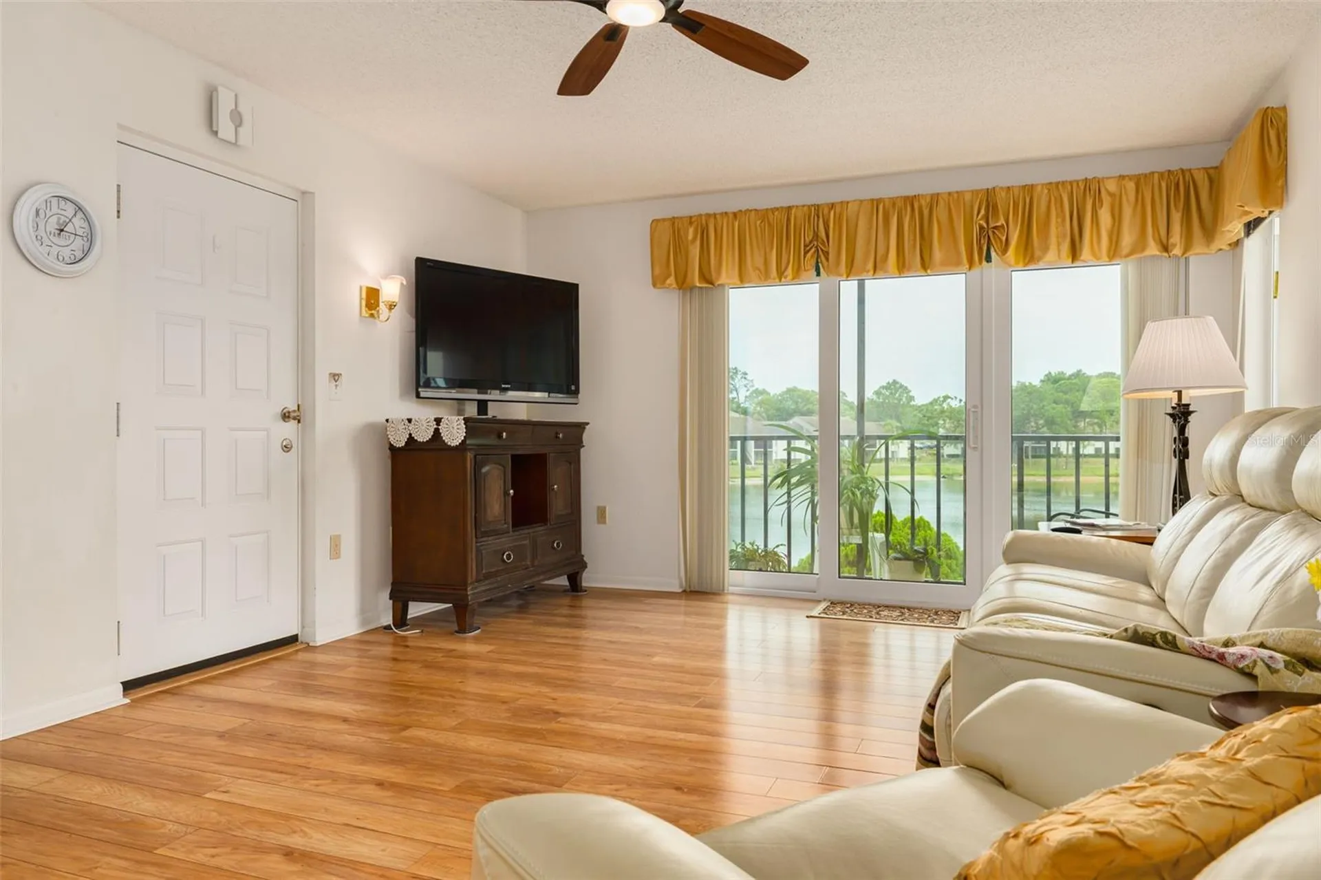 1882 Pine Ridge Way W Palm Harbor FL 34684