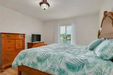 1882 Pine Ridge Way W Palm Harbor FL 34684