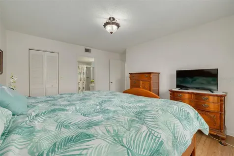 1882 Pine Ridge Way W Palm Harbor FL 34684