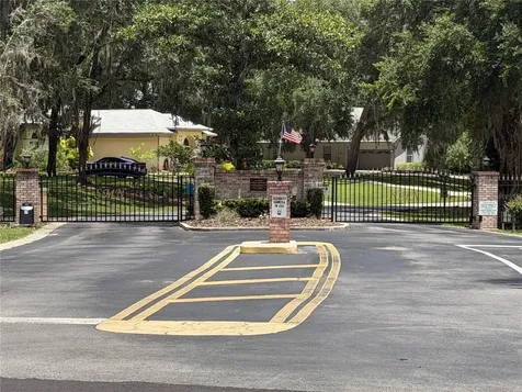 5967 NE 63rd Street Silver Springs FL 34488