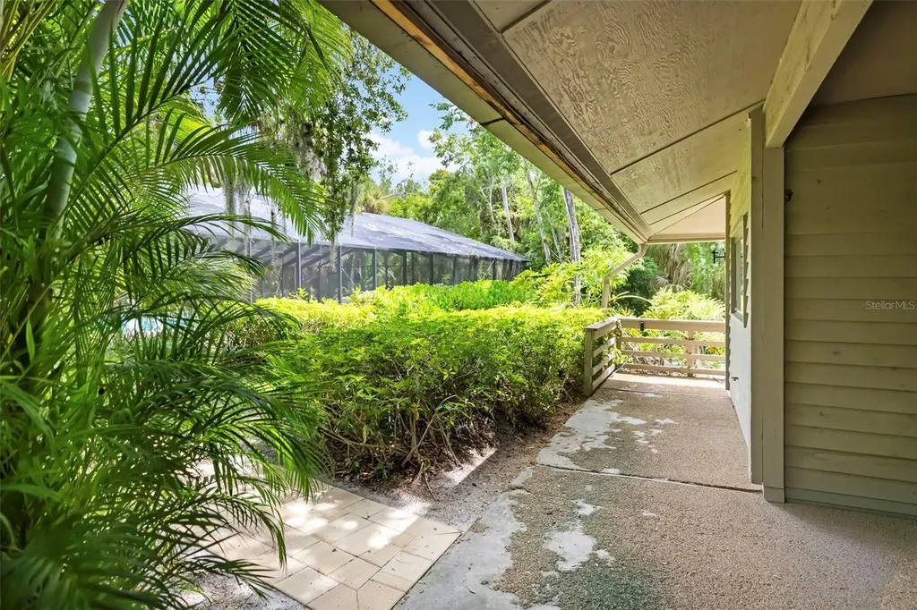 5182 Lancewood Drive Sarasota FL 34232