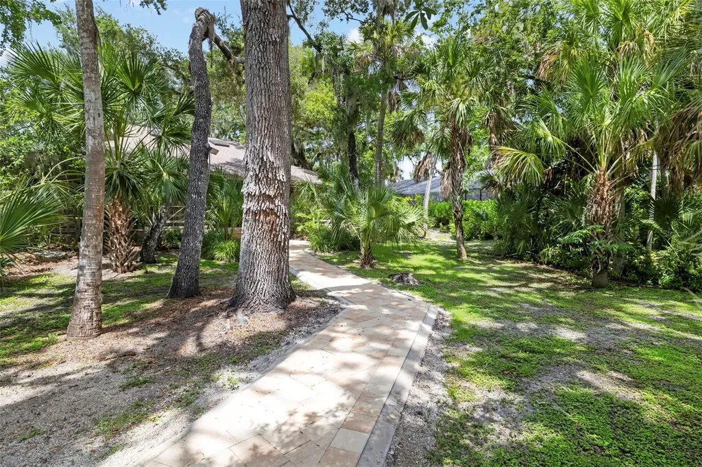 5182 Lancewood Drive Sarasota FL 34232