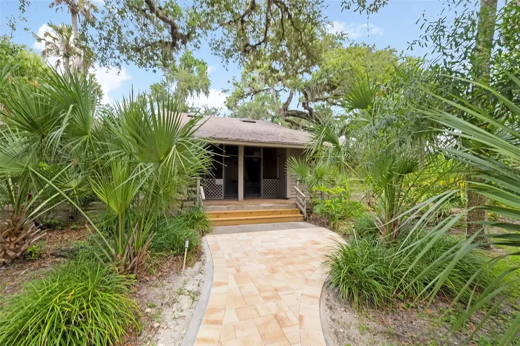 5182 Lancewood Drive Sarasota FL 34232