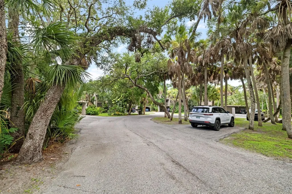 5182 Lancewood Drive Sarasota FL 34232