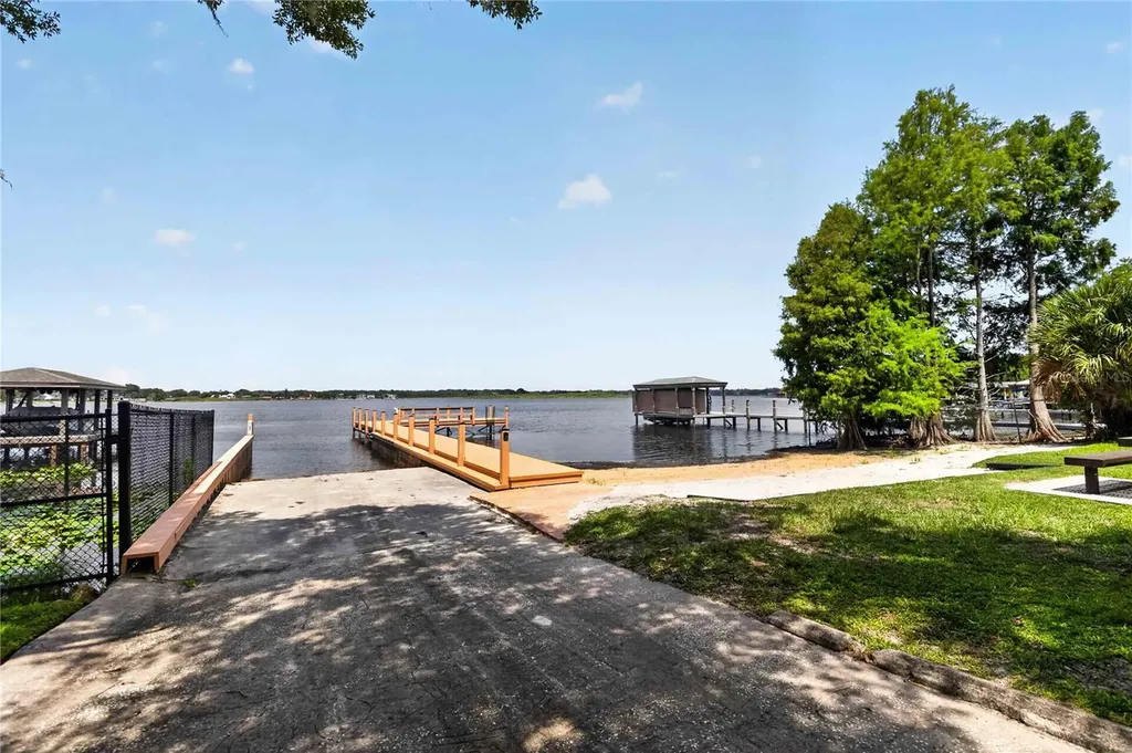 4195 Fallwood Circle Orlando FL 32812