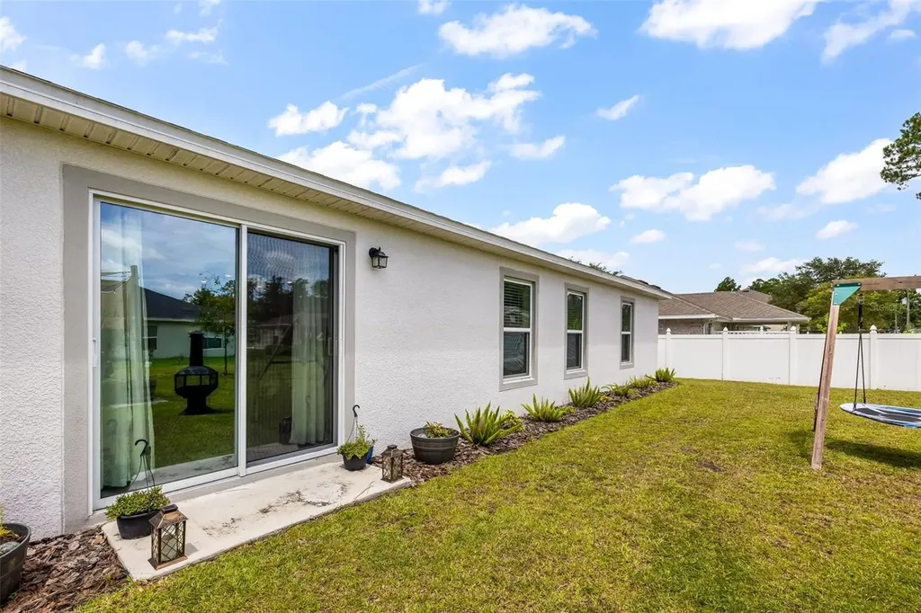 49 Llama Trail Palm Coast FL 32164