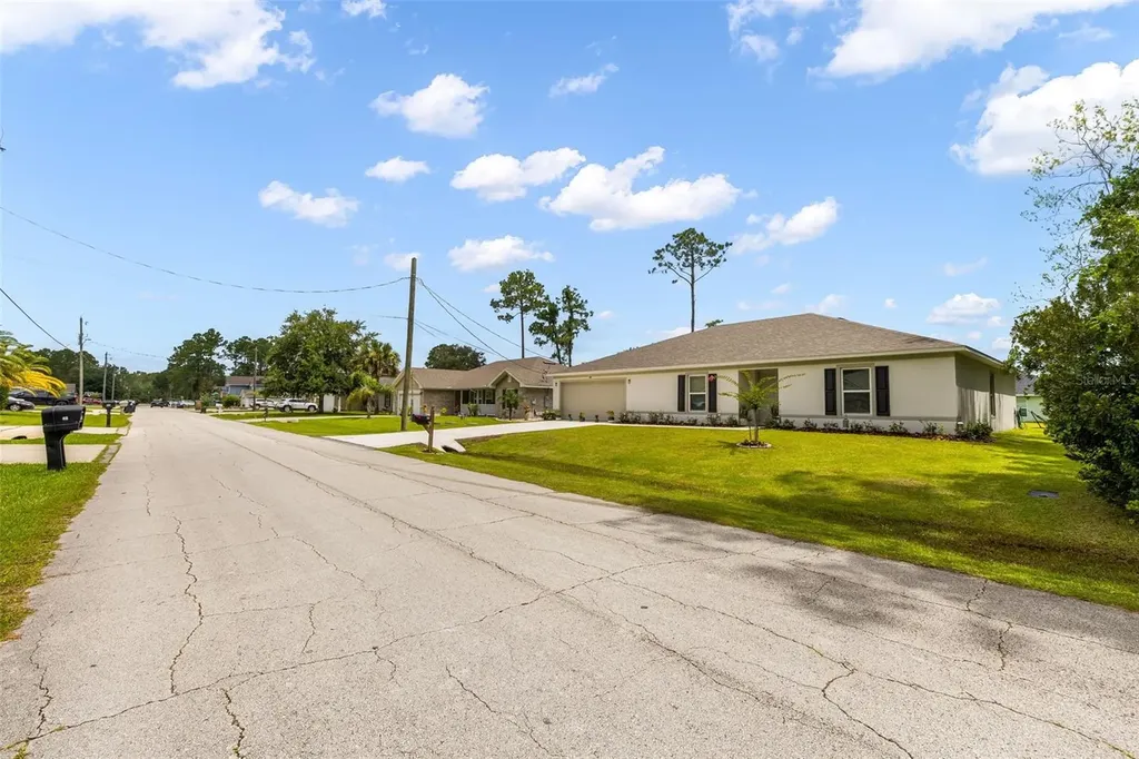 49 Llama Trail Palm Coast FL 32164