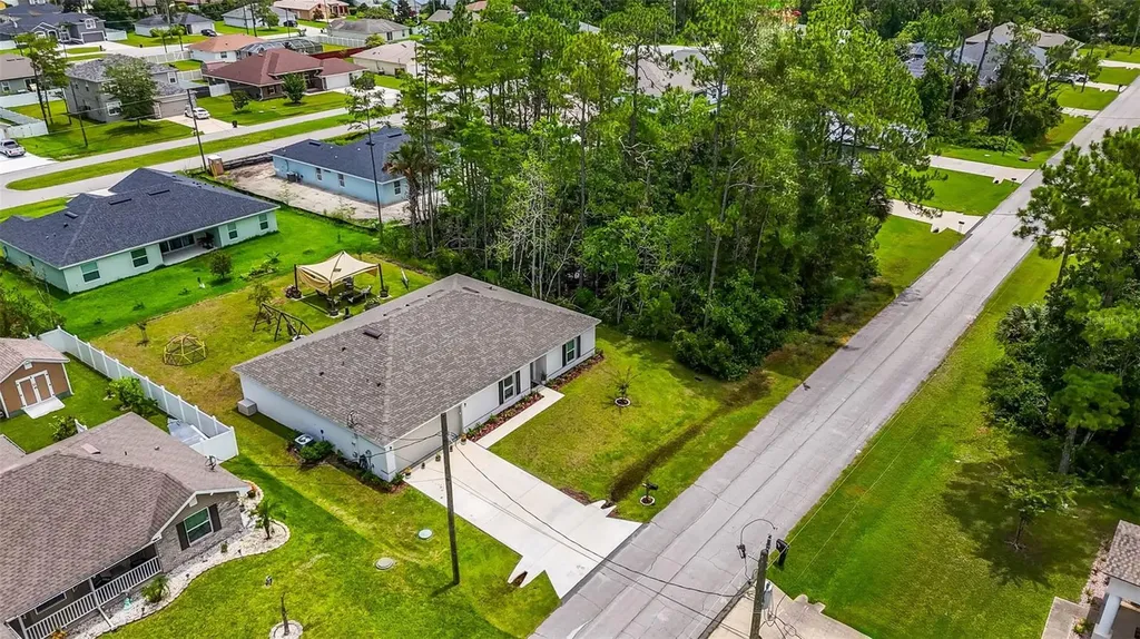 49 Llama Trail Palm Coast FL 32164