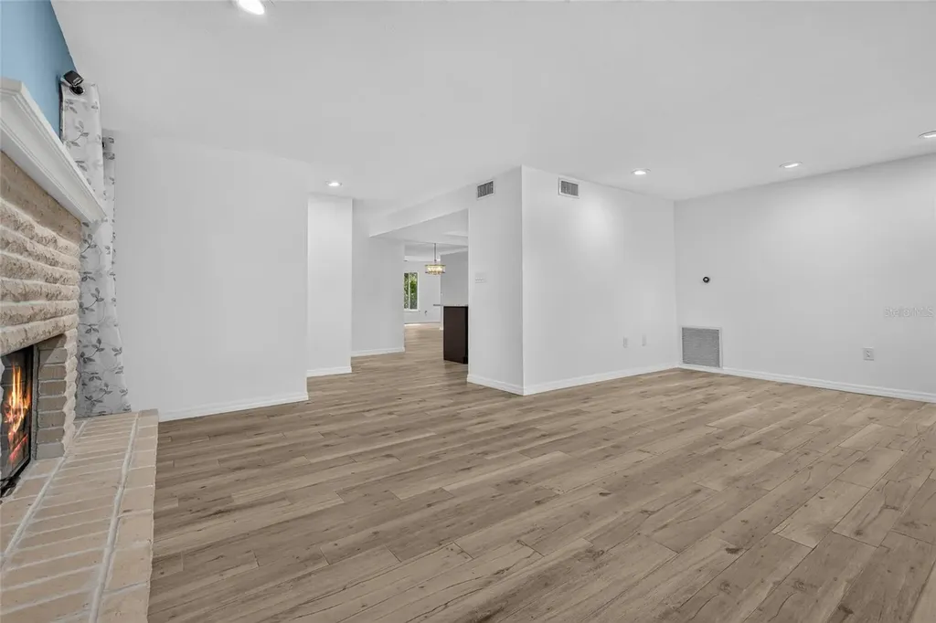 2129 Linwood Drive Sarasota FL 34232