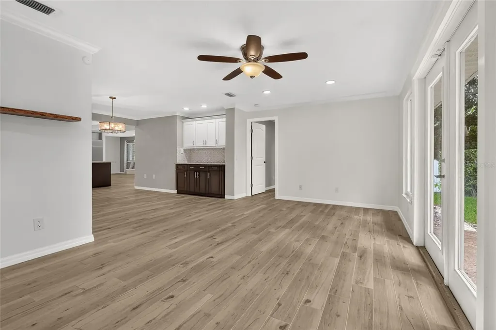 2129 Linwood Drive Sarasota FL 34232
