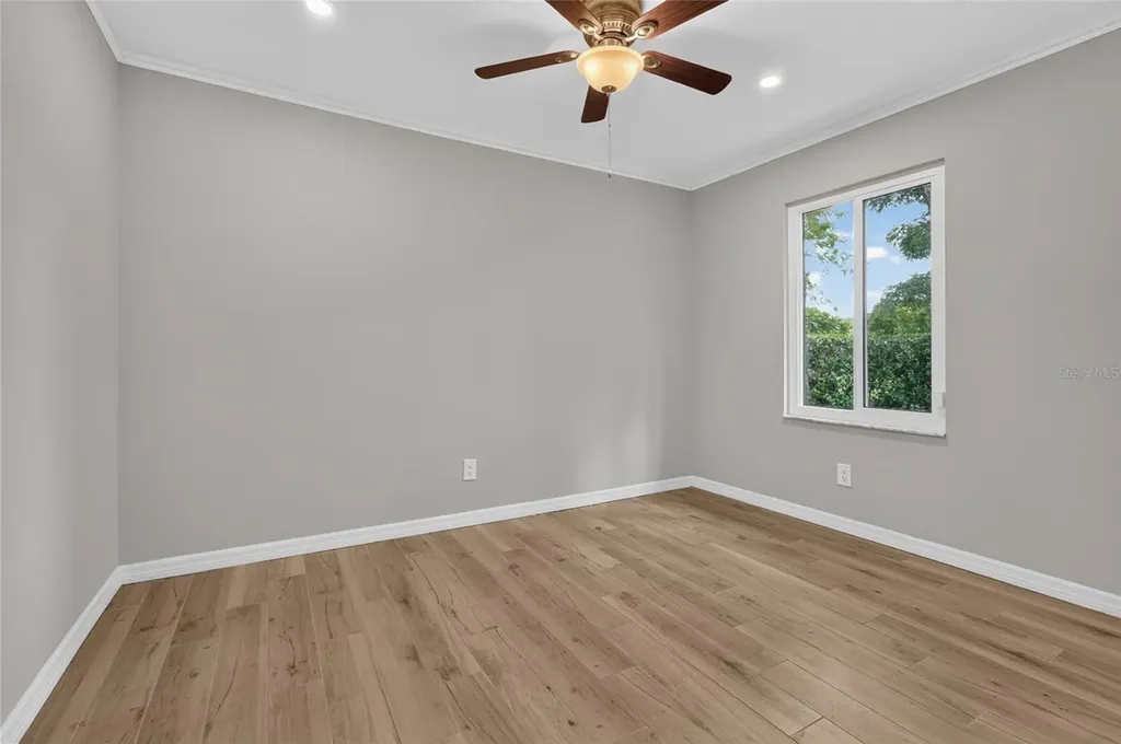 2129 Linwood Drive Sarasota FL 34232