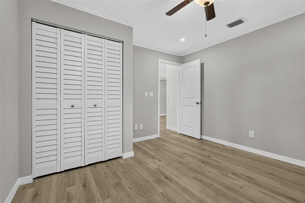 2129 Linwood Drive Sarasota FL 34232